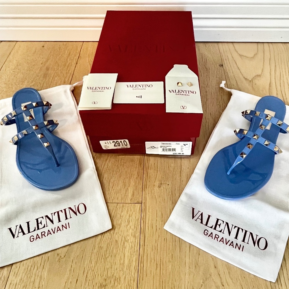 Valentino Garavani Rockstud Caged Jelly Flat Sandals